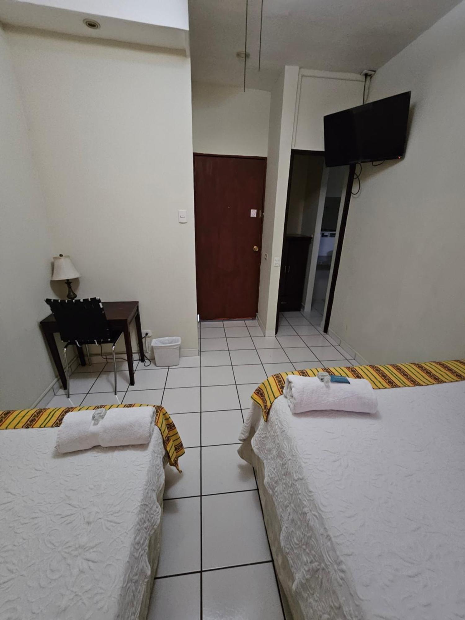 Hotel San Jose Hostal Сан-Сальвадор Экстерьер фото