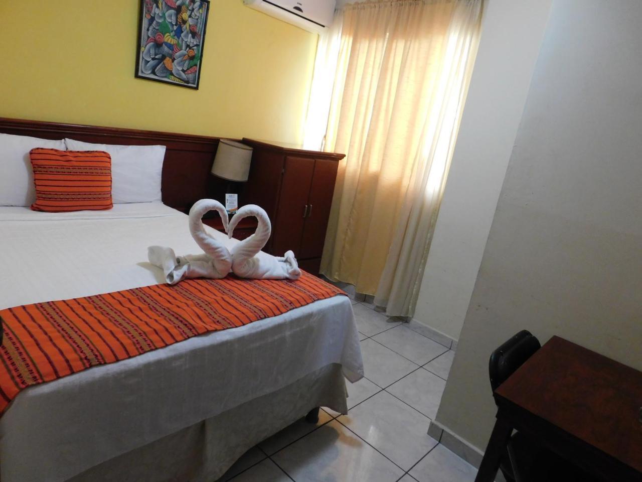 Hotel San Jose Hostal Сан-Сальвадор Экстерьер фото